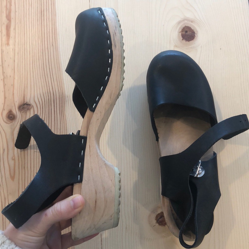 Lotta From Stockholm Low Wood Heel Clogs - Black